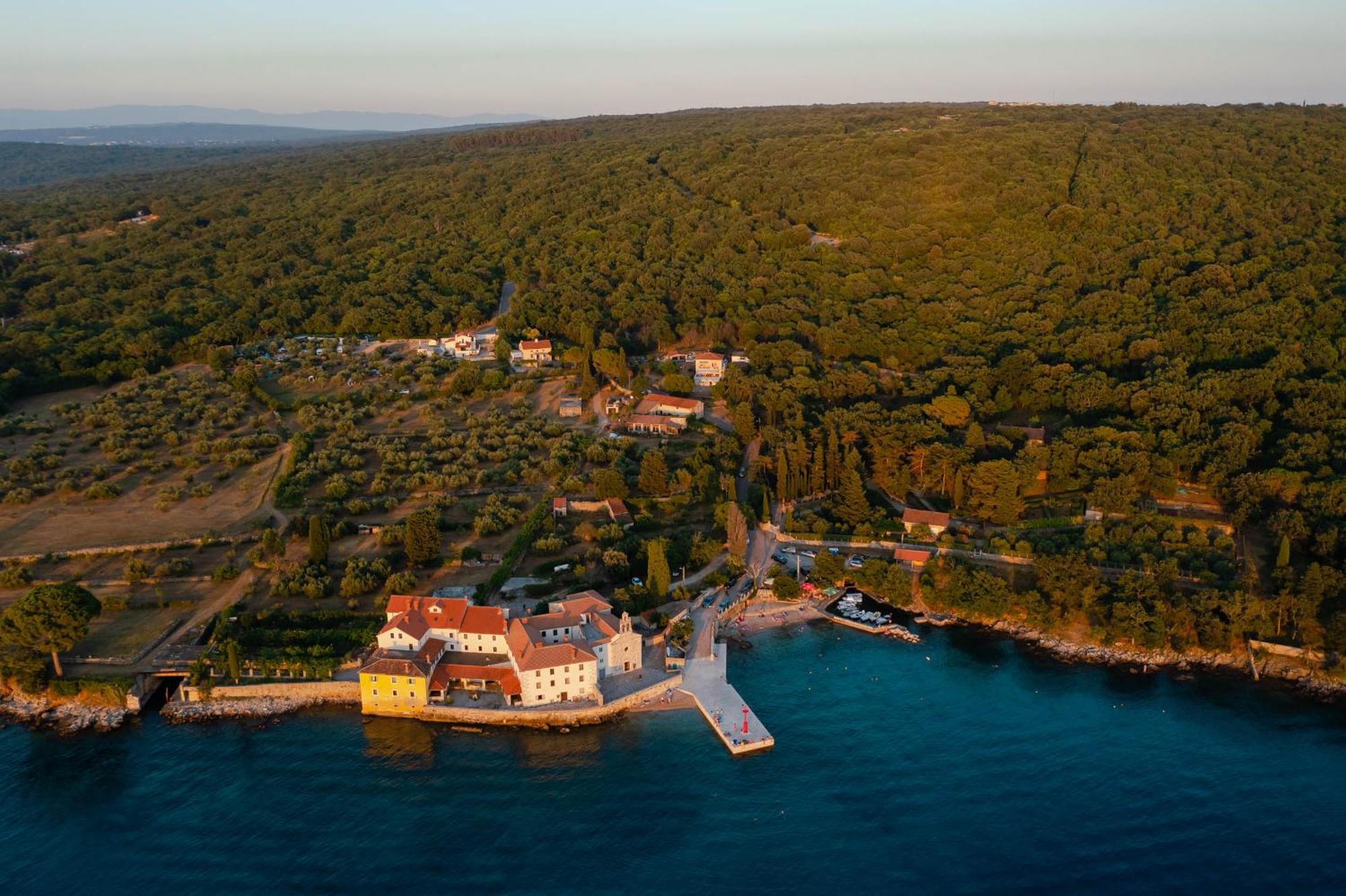 Villa Sara - Perfect Family Holiday Brzac Eksteriør bilde