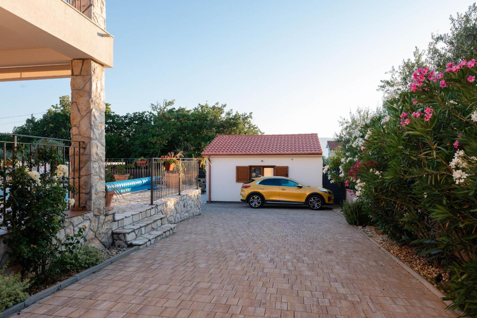 Villa Sara - Perfect Family Holiday Brzac Eksteriør bilde