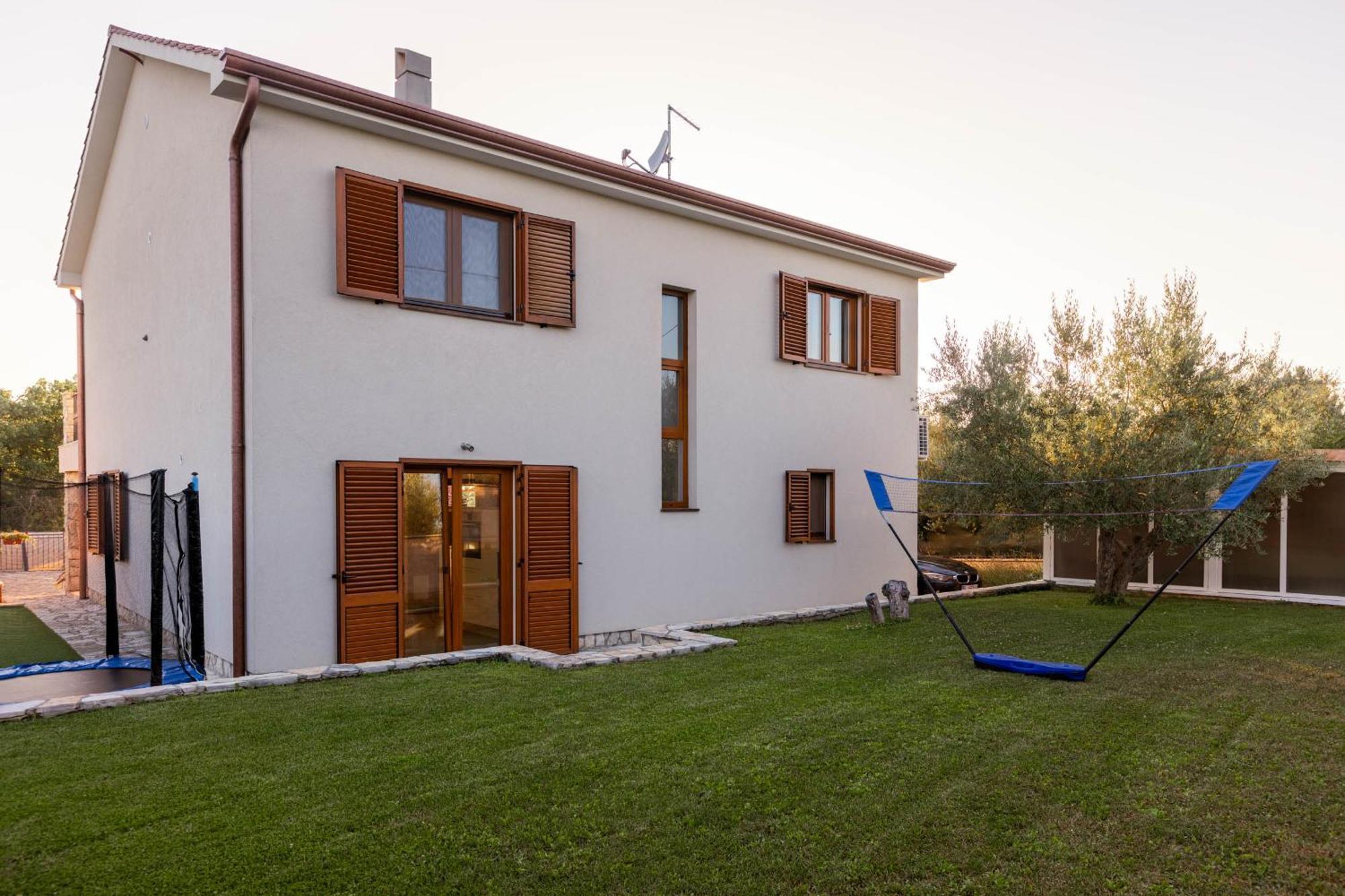 Villa Sara - Perfect Family Holiday Brzac Eksteriør bilde