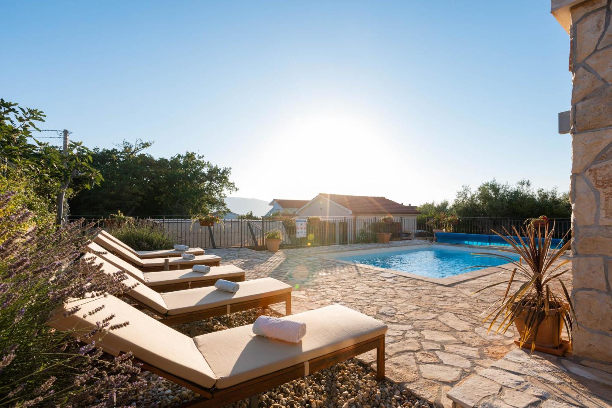Villa Sara - Perfect Family Holiday Brzac Eksteriør bilde